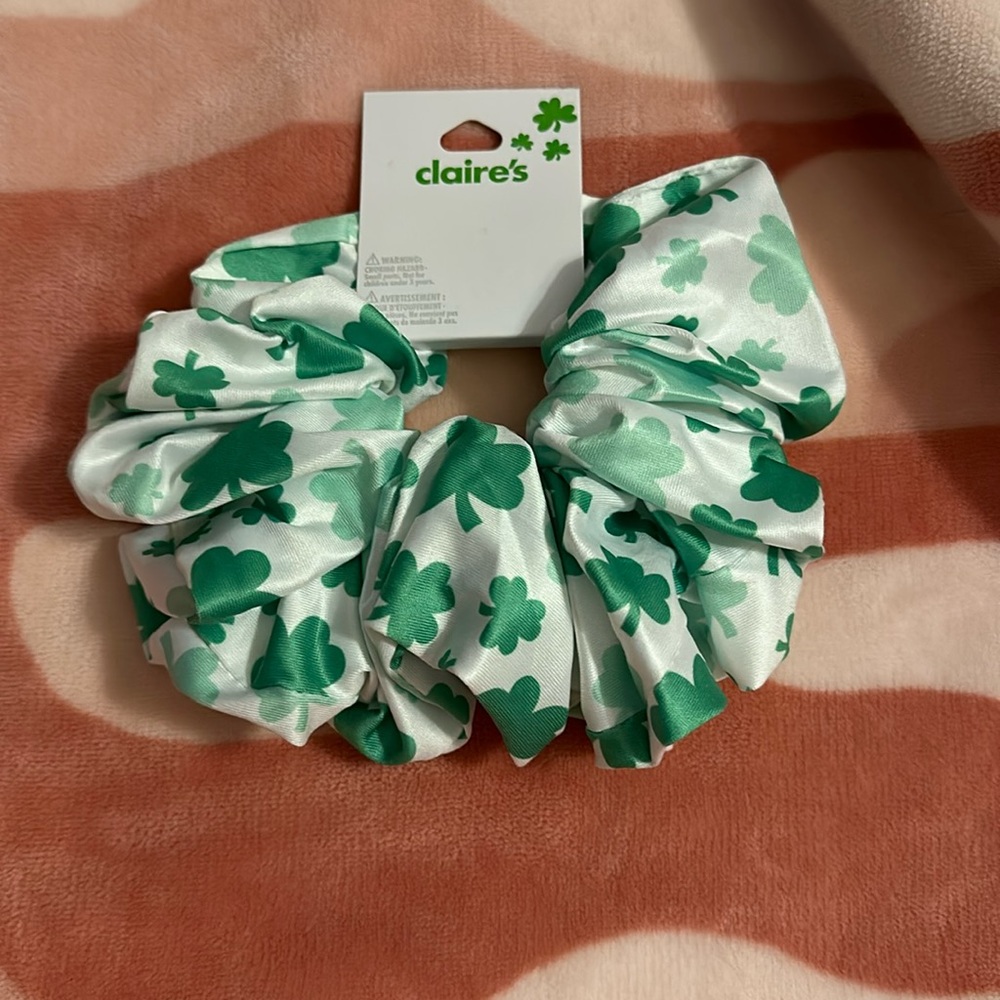 Claire’s Shamrock Jumbo Hair Scrunchie ☘️
